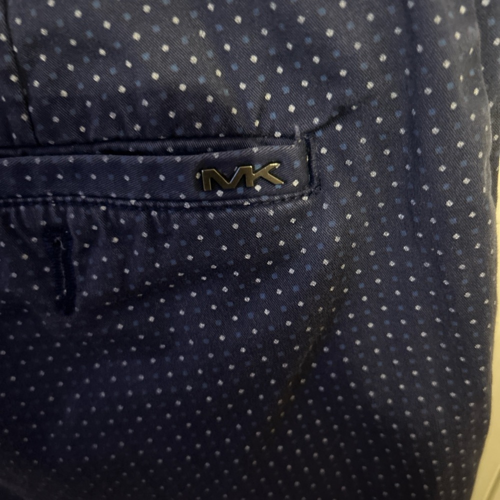 Michael Kors Navy and White Polka Dot Shorts size 32💕 - Picture 2 of 4